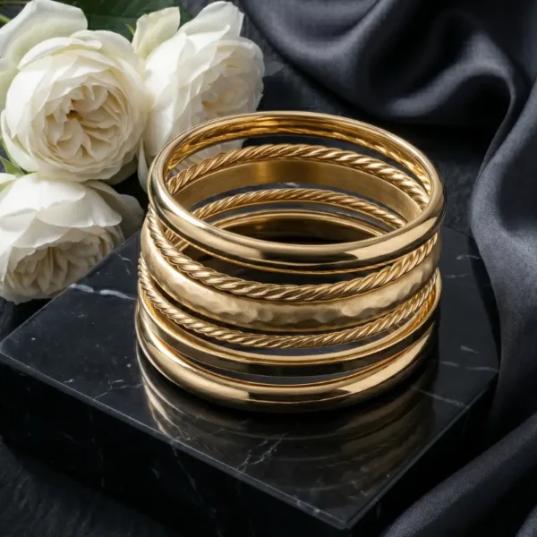18K Gold Plated Minimalist Bangle Set 01 18K Gold Plated Minimalist Bangle Set - Pic One