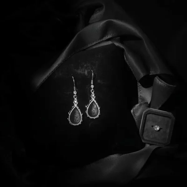 925 Sterling Silver Teardrop Earrings 03 925 Sterling Silver Teardrop Earrings - Pic Three